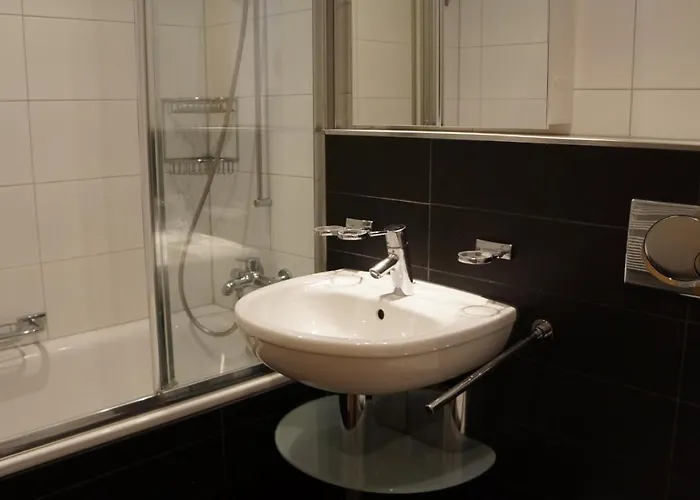 Brunner 3 * ون قن